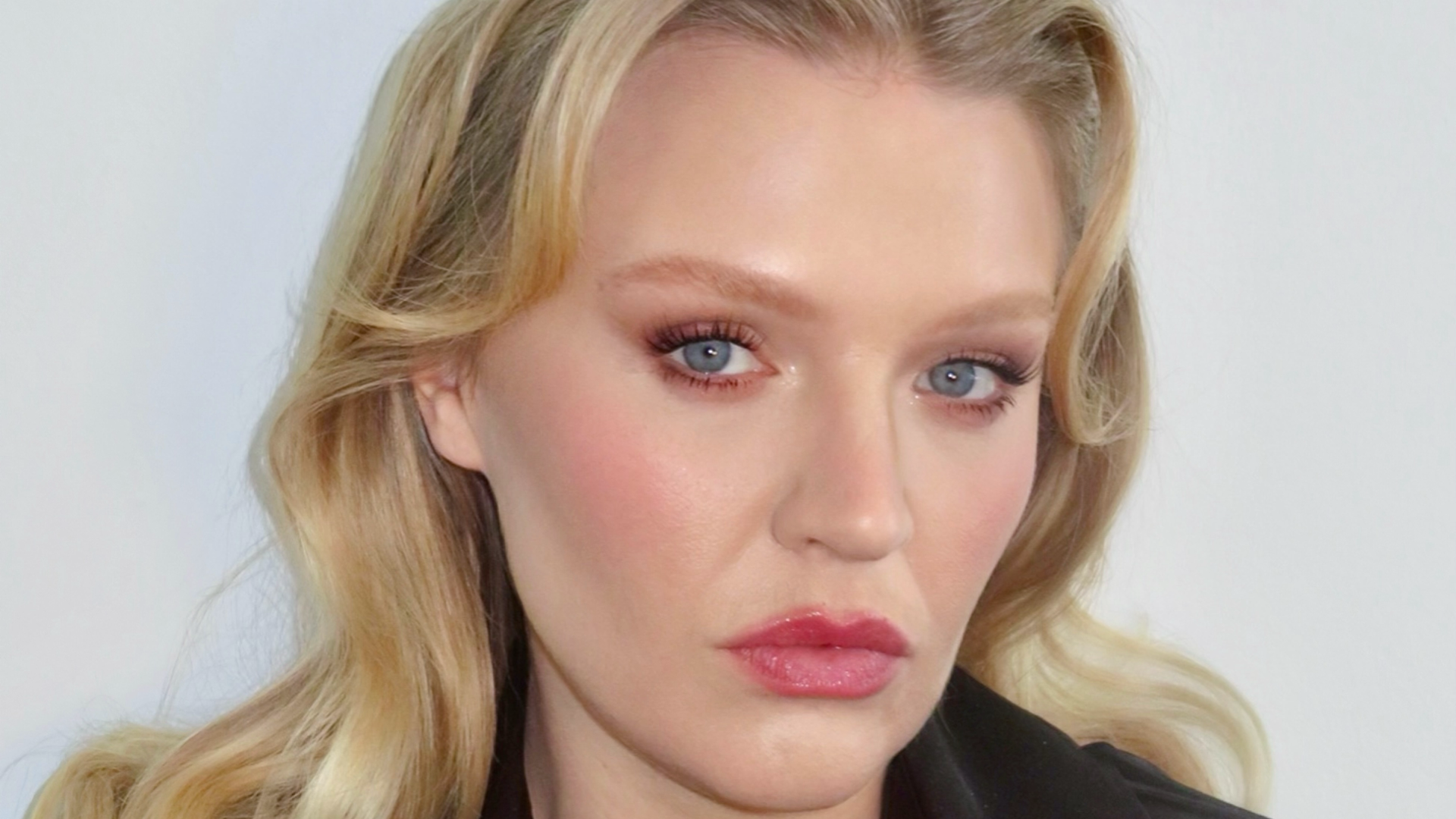 Rebecca Lucy Taylor (aka Self Esteem) A Complicated Woman How To(00)